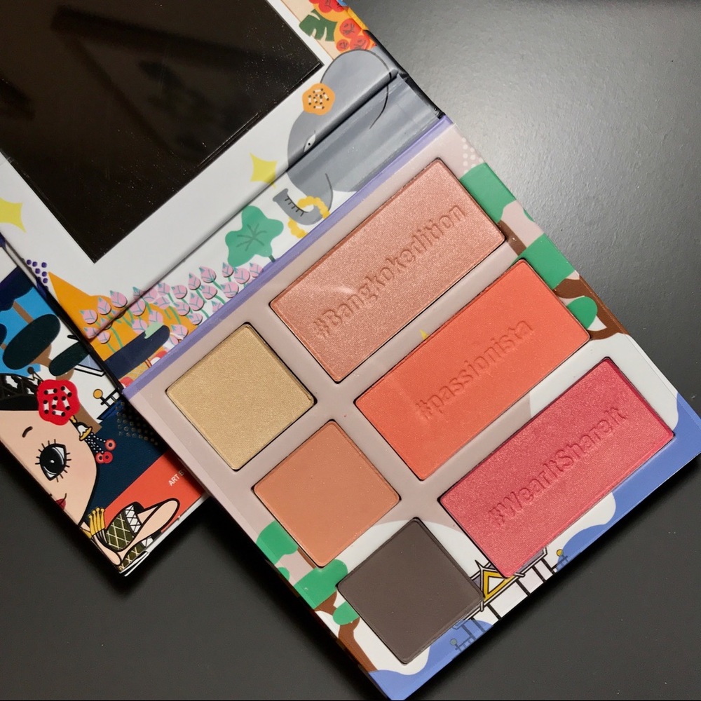 Artistry Studio Makeup Palette NIB